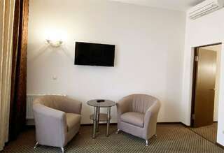 Отель Ирбис Казань Джуниор Сюит-5